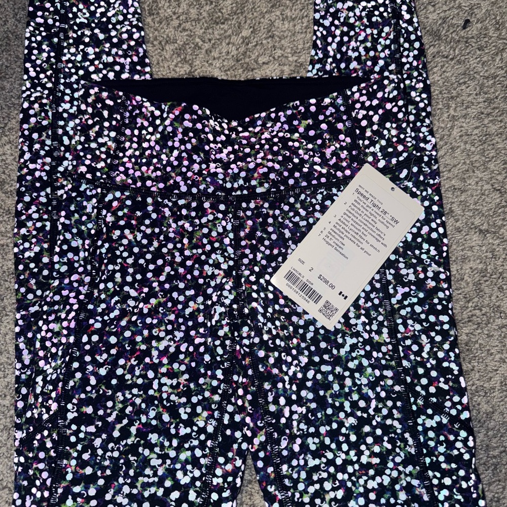 lululemon athletica limited edition reflective seawheeze tights 28” sz 2